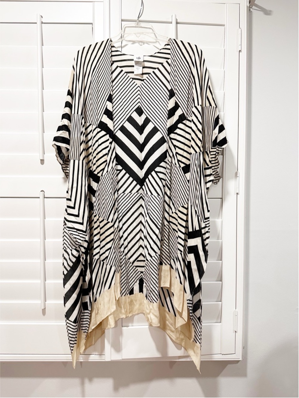 Cabi Geometric Stripe Kimono Top OS Black White Beige Boho Flowy Swimsuit Cover